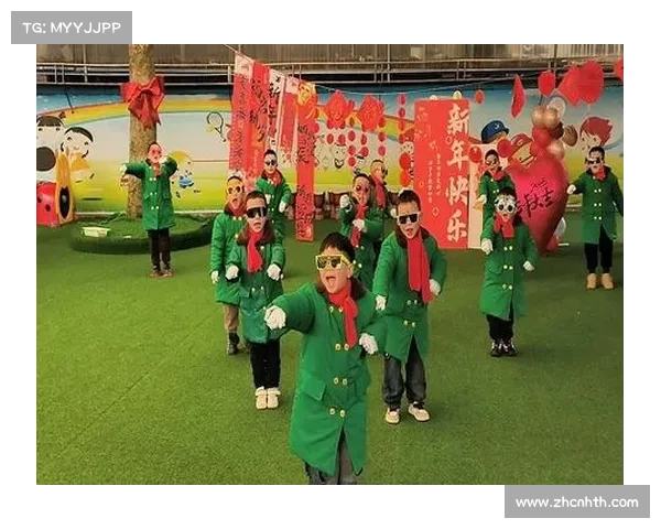 暖场盛宴观众齐唱国歌童趣开场小朋友热舞科目三 暖场盛宴观众齐唱国歌童趣开场小朋友热舞科目三